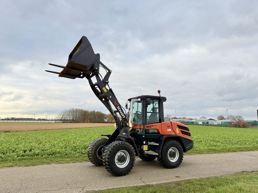 Radlader des Typs Schaeff TL80 shovel / kniklader BJ 2023 &euro;665 LEASE, Gebrauchtmaschine in Neer (Bild 3)