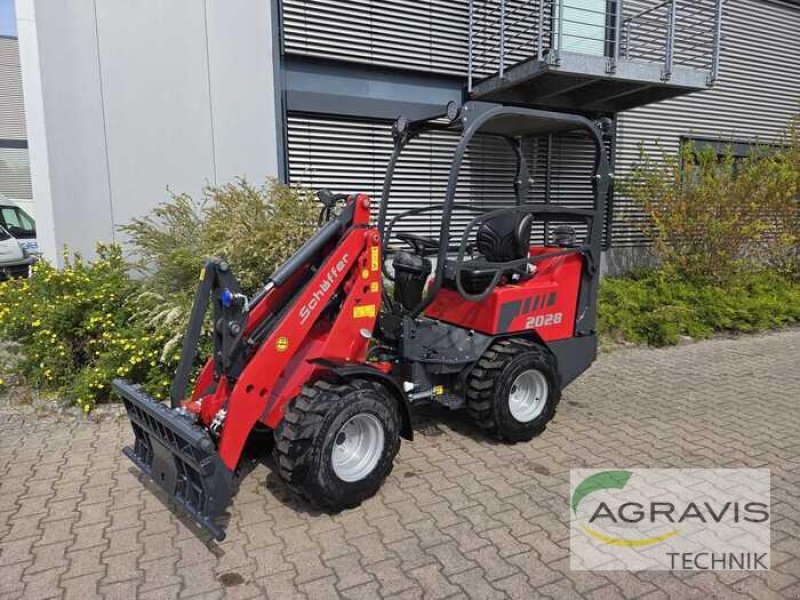 Radlader typu Schäffer 2028-2, Neumaschine w Nienburg