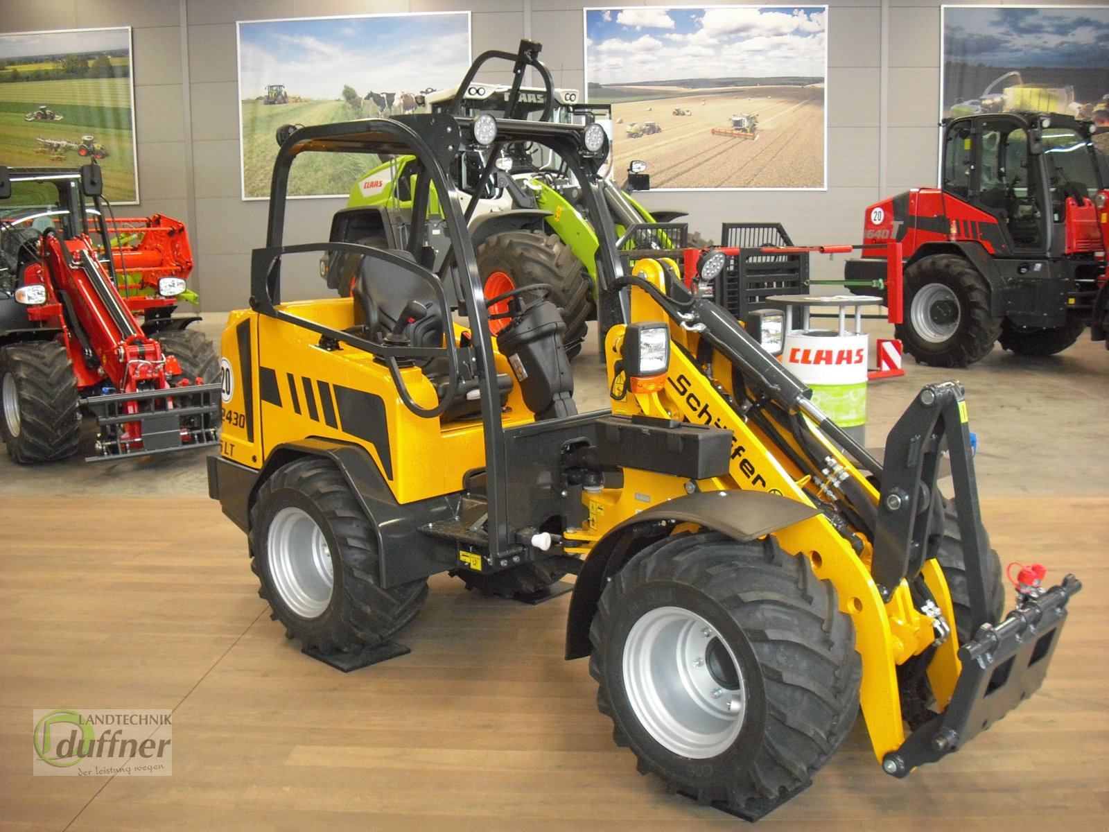 Radlader of the type Schäffer 2430 SLT, Neumaschine in Hohentengen (Picture 2)