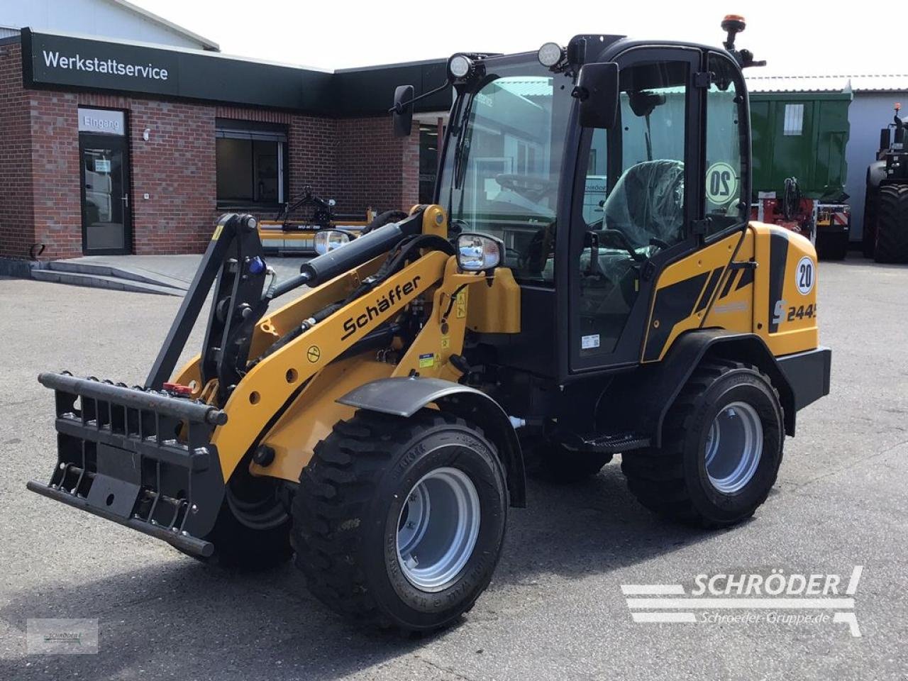 Radlader of the type Schäffer 2445 S, Neumaschine in Penzlin (Picture 5)