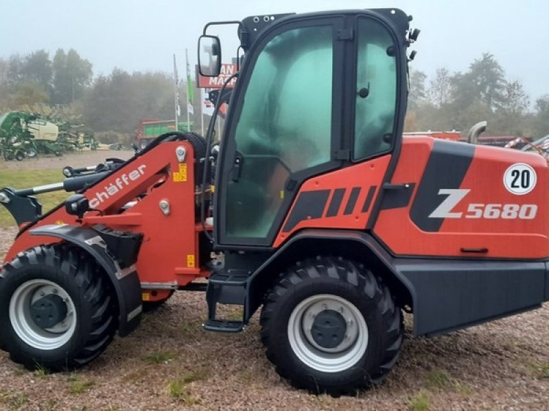Radlader of the type Schäffer 5680 Z, Neumaschine in Gülzow-Prüzen OT Mühlengeez (Picture 1)