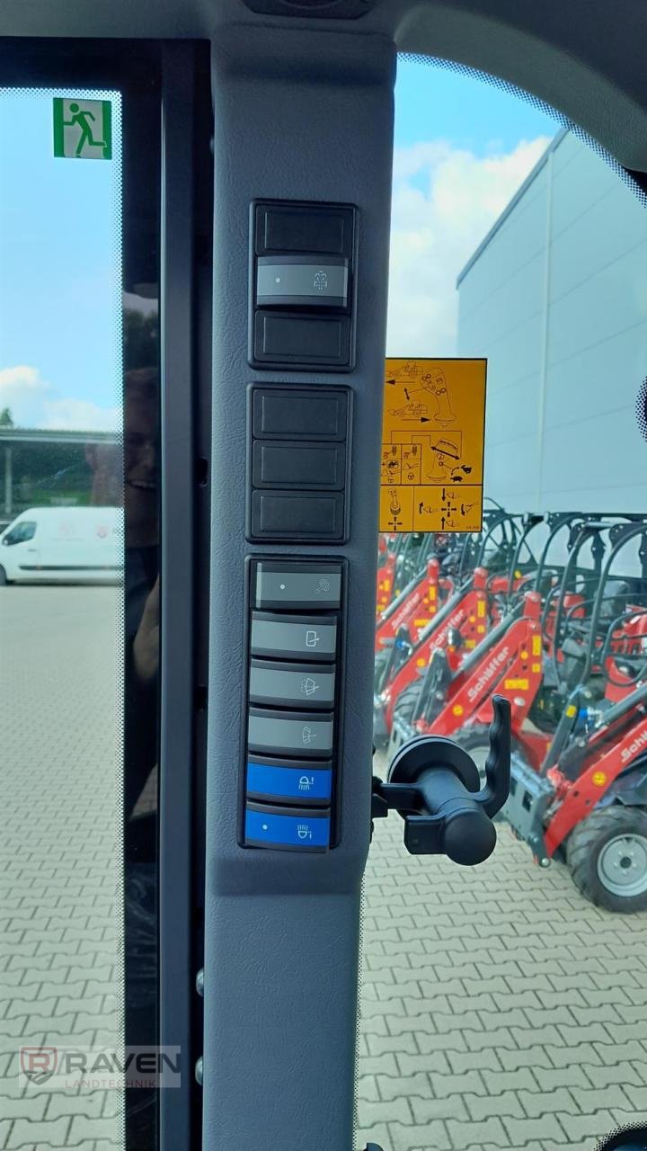 Radlader of the type Schäffer 5680Z, Neumaschine in Sulingen (Picture 12)