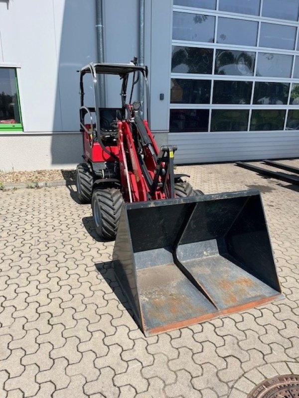 Radlader des Typs Schäffer Hoflader Typ 2028-2, Gebrauchtmaschine in Beedenbostel (Bild 2)
