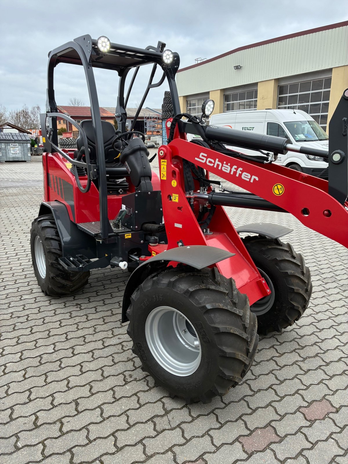 Radlader des Typs Schäffer Hoflader Typ 3630, Neumaschine in Gera (Bild 2)