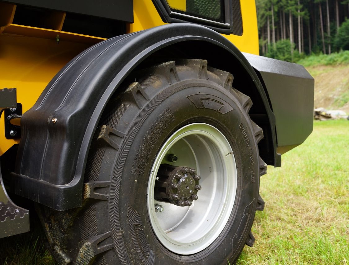 Radlader des Typs schieder Radlader/Hoflader 812 mit beheizter Komfortkabine, Neumaschine in mixnitz (Bild 8)