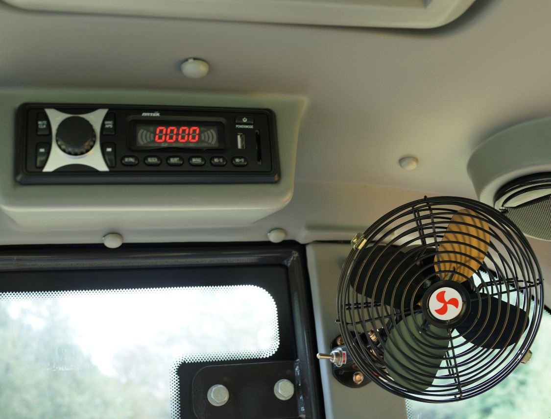 Radlader des Typs schieder Radlader/Hoflader 812 mit beheizter Komfortkabine, Neumaschine in mixnitz (Bild 14)