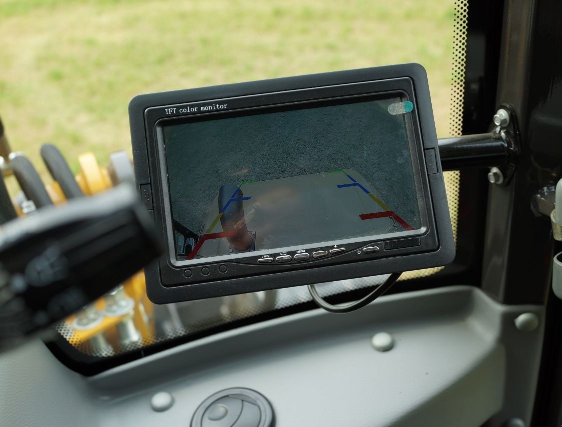 Radlader des Typs schieder Radlader/Hoflader 812 mit beheizter Komfortkabine, Neumaschine in mixnitz (Bild 18)