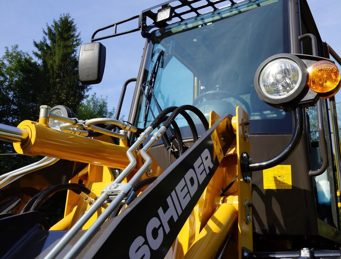 Radlader typu schieder Radlader-(Hoflader) Mit Kabine, Neumaschine v mixnitz (Obrázek 12)