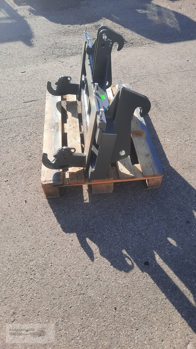 Radlader des Typs Schmid Adapter 3 Punkt, Neumaschine in Stetten (Bild 4)