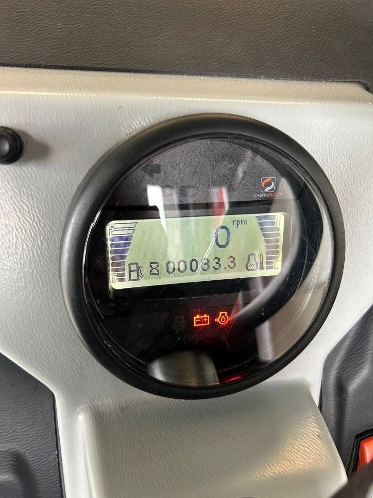 Radlader от тип Sonstige 825 D, Gebrauchtmaschine в Antwerpen (Снимка 6)