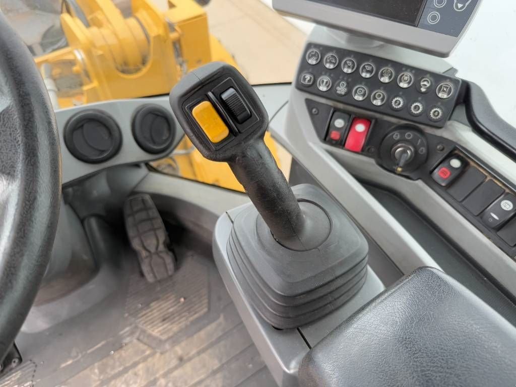 Radlader of the type Sonstige Cat 938K - German German / Backup Camera, Gebrauchtmaschine in Veldhoven (Picture 11)