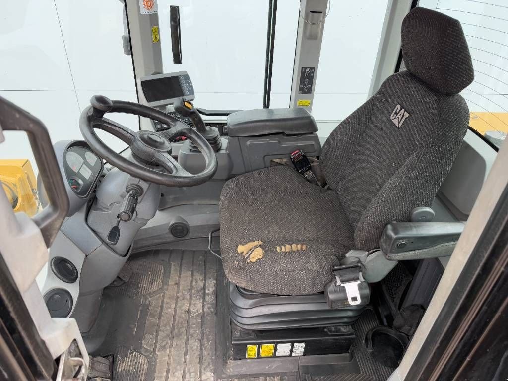 Radlader of the type Sonstige Cat 938K - German German / Backup Camera, Gebrauchtmaschine in Veldhoven (Picture 9)