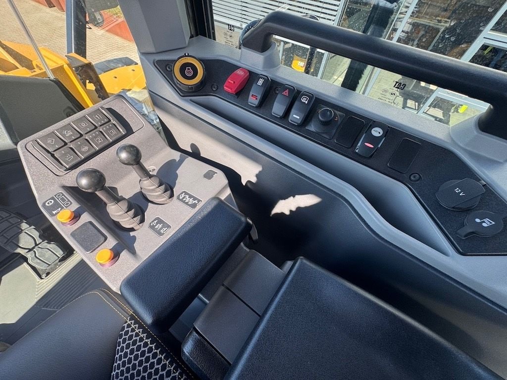 Radlader of the type Sonstige Cat 966, Gebrauchtmaschine in Oud Gastel (Picture 10)