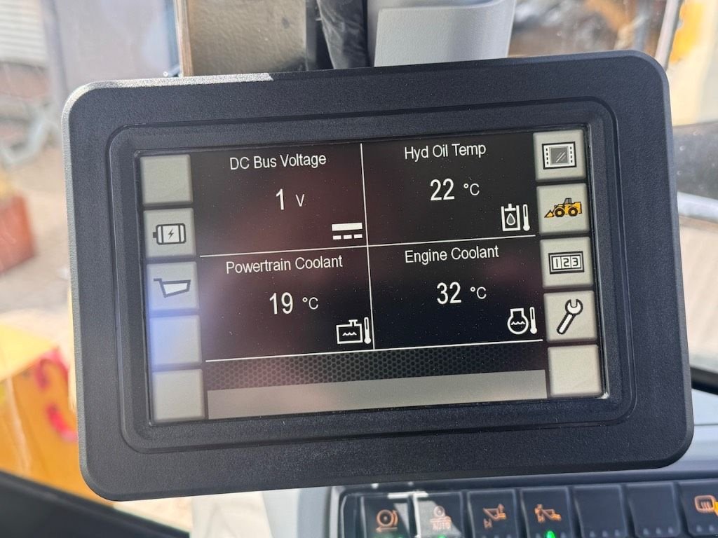 Radlader of the type Sonstige Cat 988K XE, Gebrauchtmaschine in Oud Gastel (Picture 11)