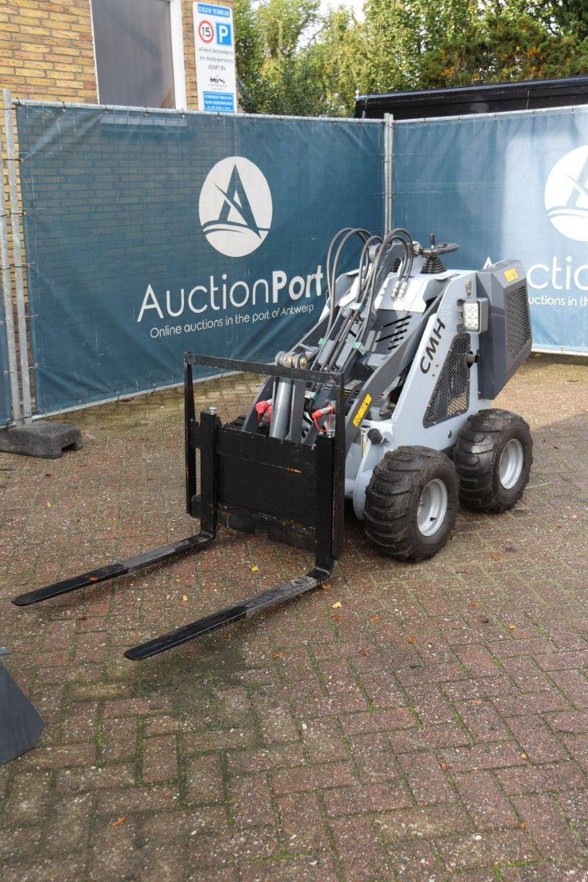 Radlader of the type Sonstige Cheval Liberte HT320, Neumaschine in Antwerpen (Picture 10)