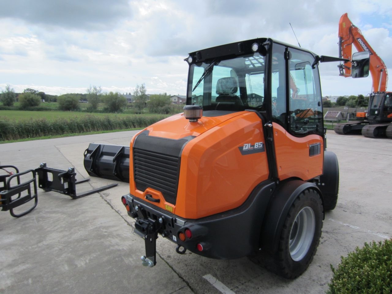 Radlader za tip Sonstige Develon DL85-7, Neumaschine u Arum (Slika 4)