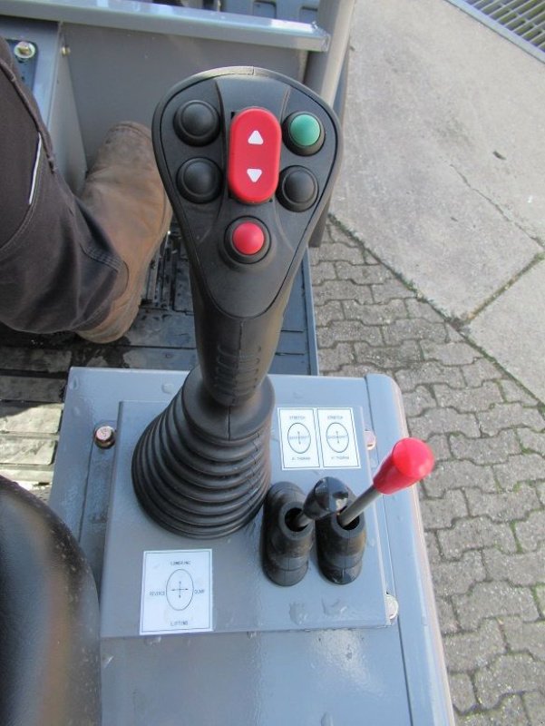 Radlader des Typs Sonstige elektrische shovel WCM 610 610, Gebrauchtmaschine in Stroe (Gld) (Bild 8)