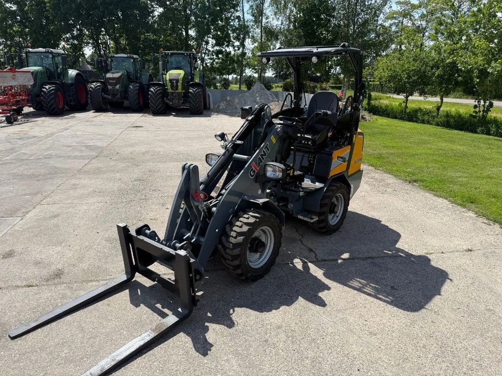 Radlader des Typs Sonstige Giant 2300 HD NIEUW Shovel! Kubota, Gebrauchtmaschine in Ruinerwold (Bild 7)