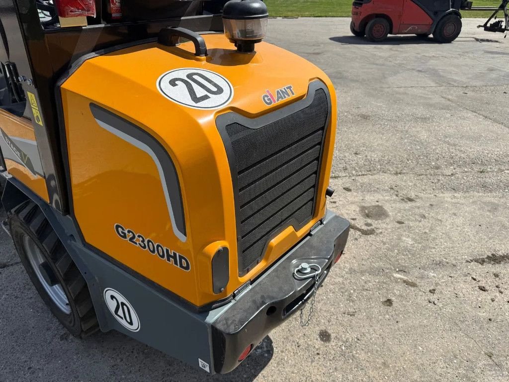 Radlader des Typs Sonstige Giant 2300 HD NIEUW Shovel! Kubota, Gebrauchtmaschine in Ruinerwold (Bild 9)