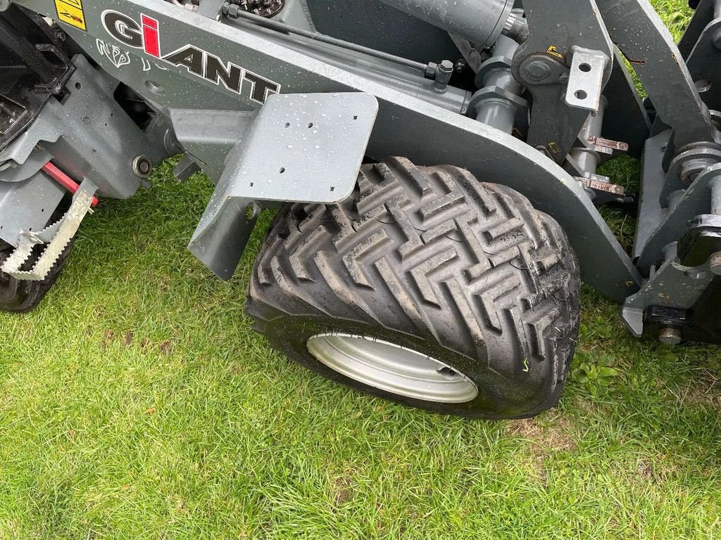 Radlader tip Sonstige Giant 263SWT shovel kniklader met slechts 286 uur, Gebrauchtmaschine in Kwintsheul (Poză 8)