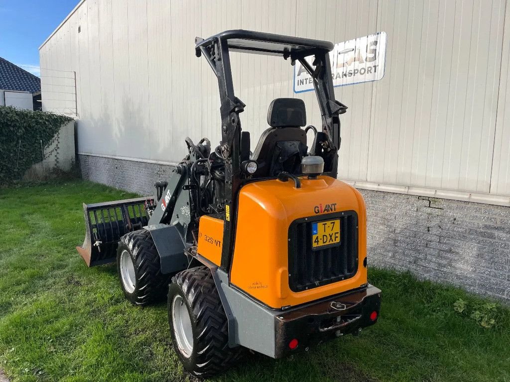 Radlader del tipo Sonstige Giant 332SWT met hoge giek met kenteken, Gebrauchtmaschine en Kwintsheul (Imagen 4)