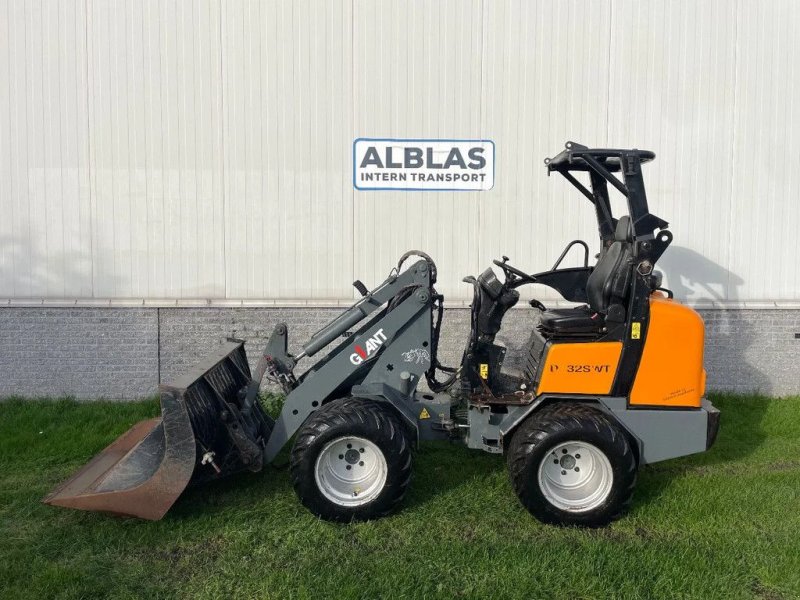 Radlader del tipo Sonstige Giant 332SWT met hoge giek met kenteken, Gebrauchtmaschine en Kwintsheul (Imagen 1)