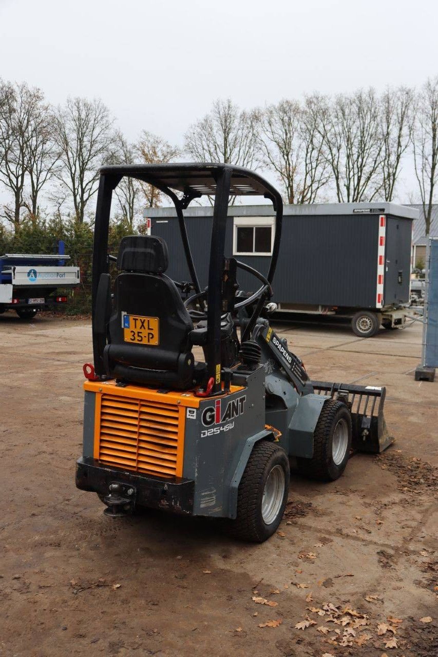 Radlader des Typs Sonstige Giant D254SW, Gebrauchtmaschine in Antwerpen (Bild 7)