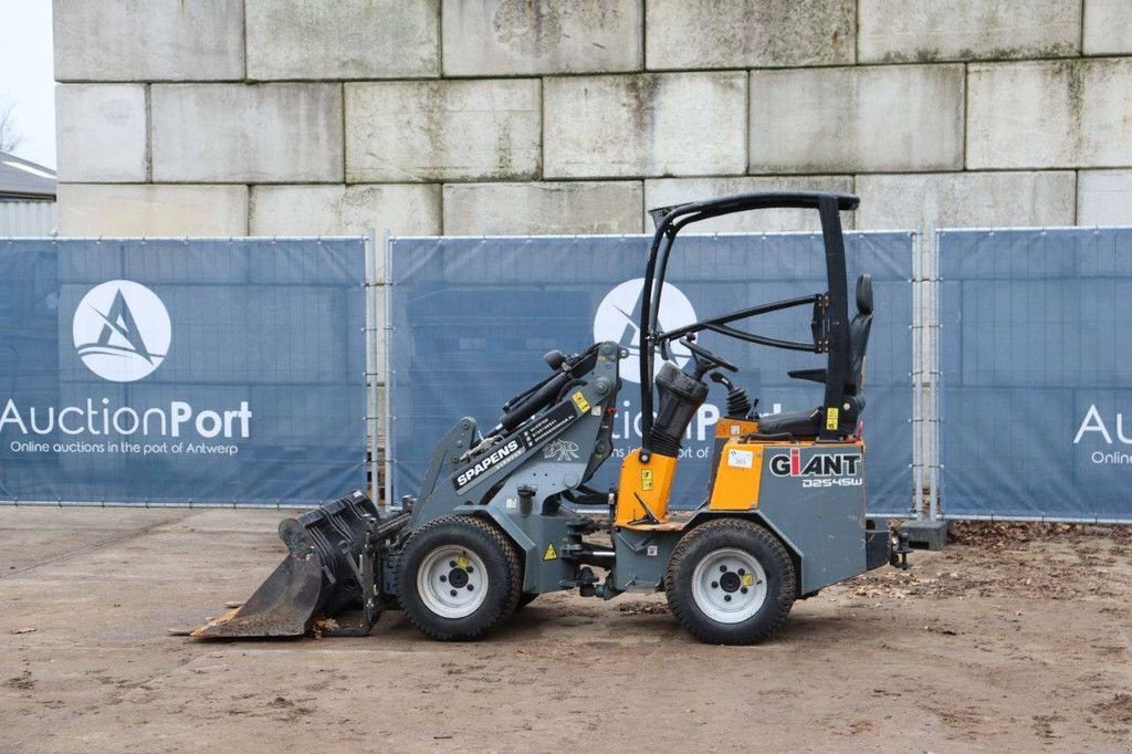 Radlader του τύπου Sonstige Giant D254SW, Gebrauchtmaschine σε Antwerpen (Φωτογραφία 3)