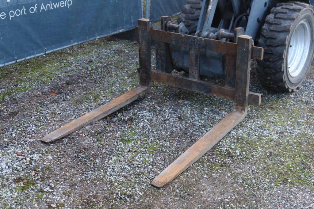 Radlader от тип Sonstige Giant D2635, Gebrauchtmaschine в Antwerpen (Снимка 11)