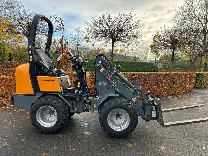 Radlader типа Sonstige Giant D332SWT, Gebrauchtmaschine в HA (Фотография 1)