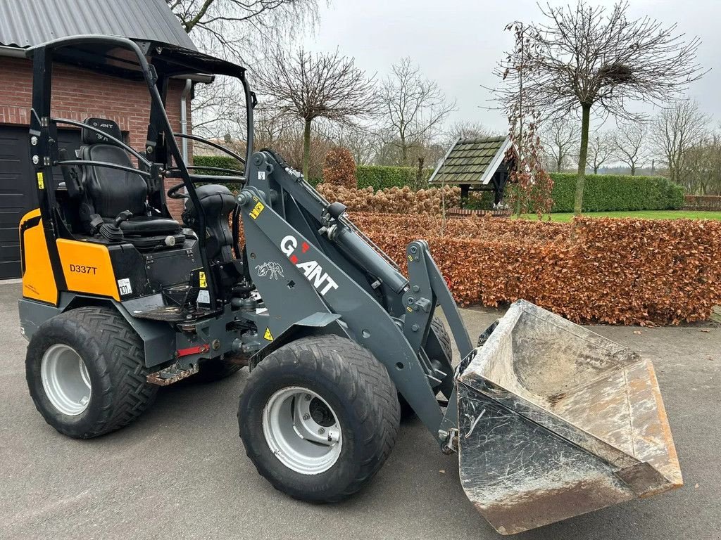 Radlader типа Sonstige Giant D337T, Gebrauchtmaschine в HA (Фотография 3)