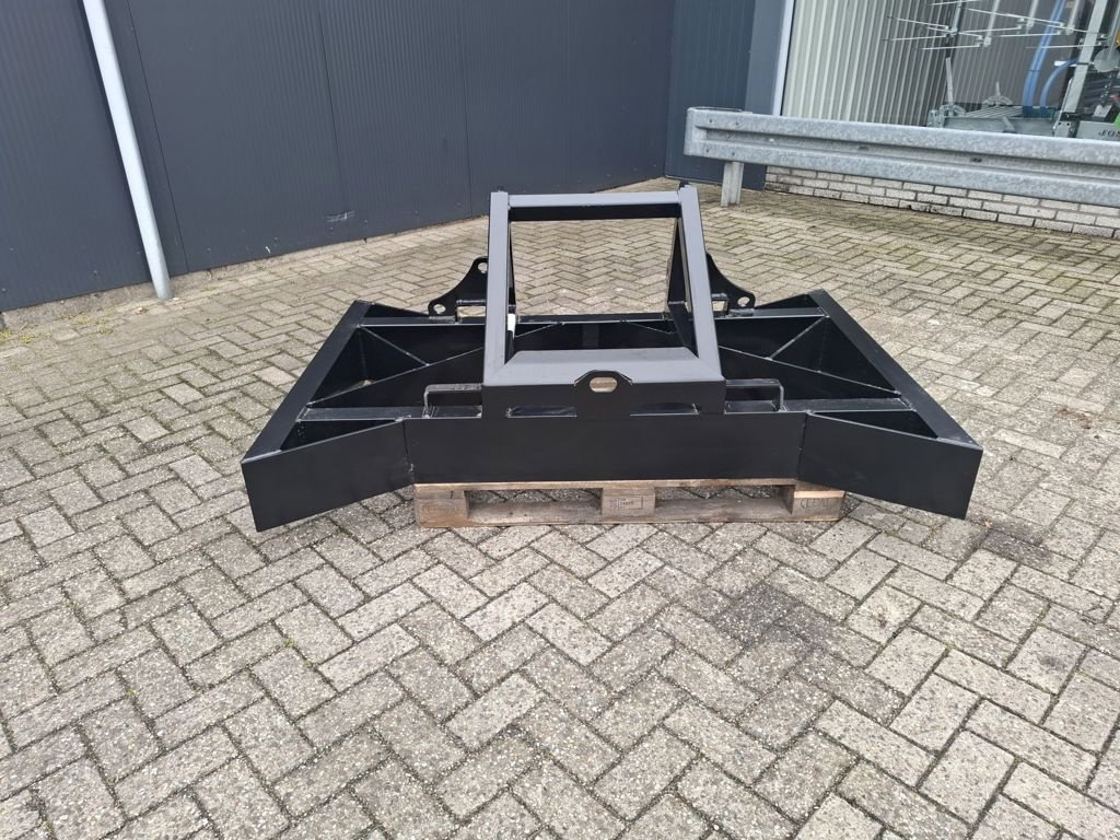 Radlader des Typs Sonstige Giant EGFR-1750, Neumaschine in MARIENHEEM (Bild 2)