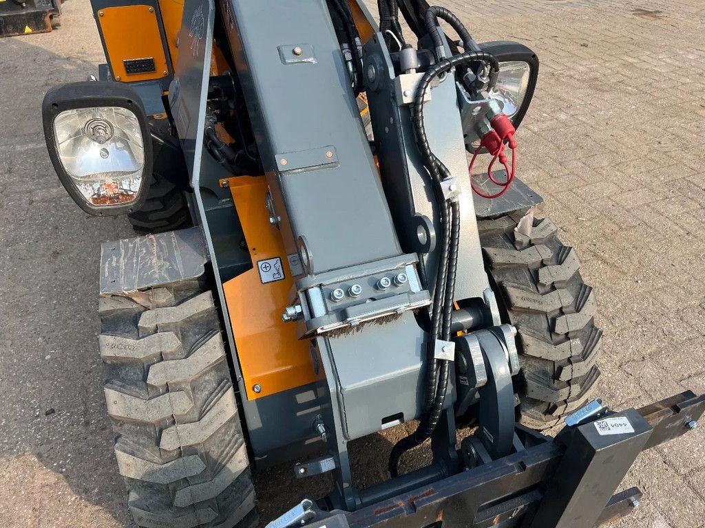 Radlader des Typs Sonstige Giant G1100, Gebrauchtmaschine in Doetinchem (Bild 7)