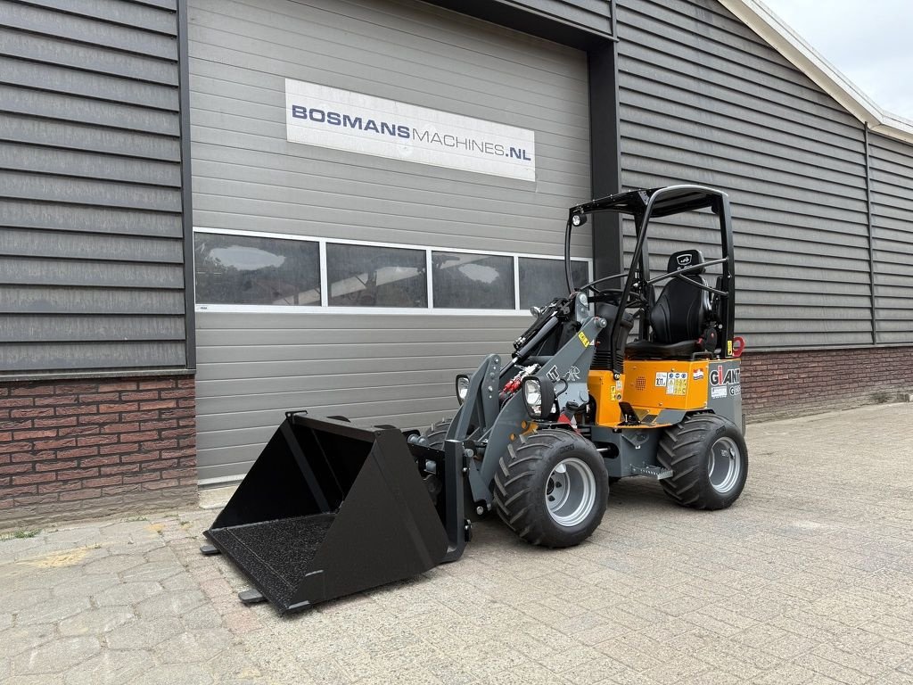 Radlader of the type Sonstige Giant G1200 minishovel / kniklader NIEUW &euro;400 LEASE, Neumaschine in Neer (Picture 1)