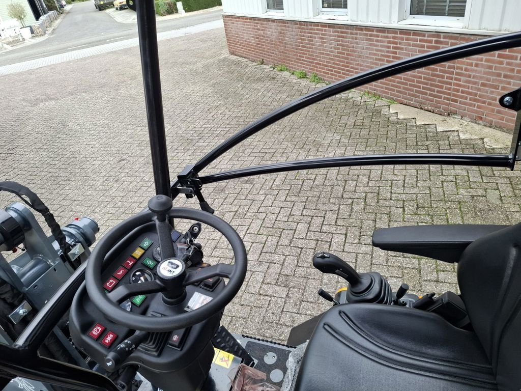 Radlader of the type Sonstige Giant G1500, Neumaschine in MARIENHEEM (Picture 6)