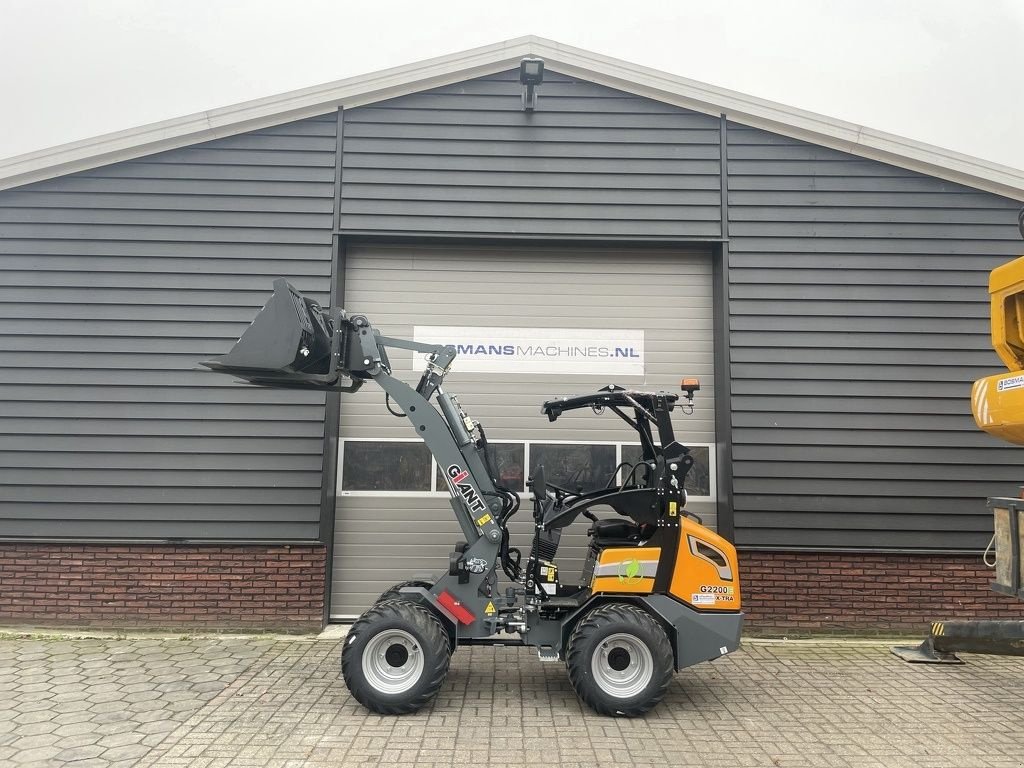 Radlader des Typs Sonstige Giant G2200 E X-TRA minishovel volledig elektrisch !!!, Neumaschine in Neer (Bild 2)