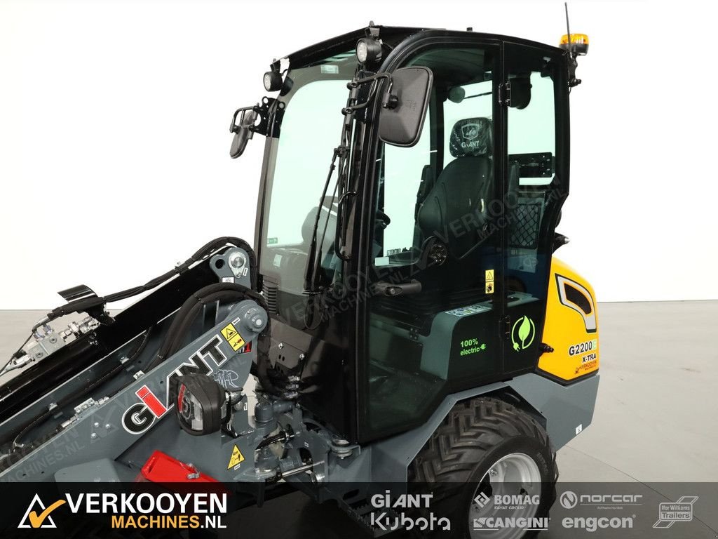 Radlader des Typs Sonstige Giant G2200E X-tra (Cabine), Gebrauchtmaschine in Vessem (Bild 11)
