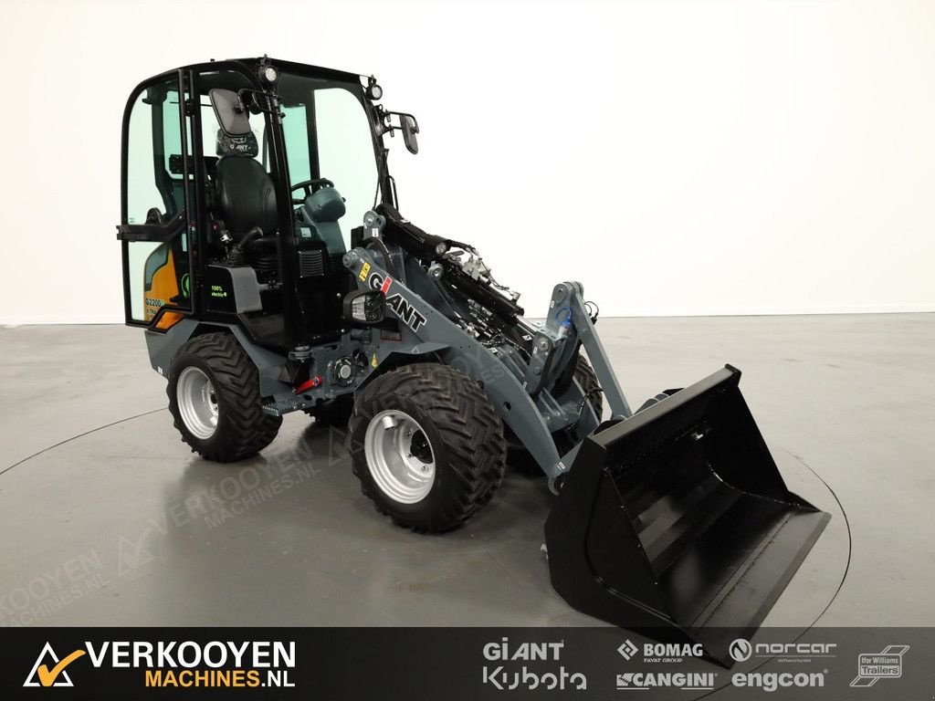 Radlader des Typs Sonstige Giant G2200E X-tra (Cabine), Gebrauchtmaschine in Vessem (Bild 8)