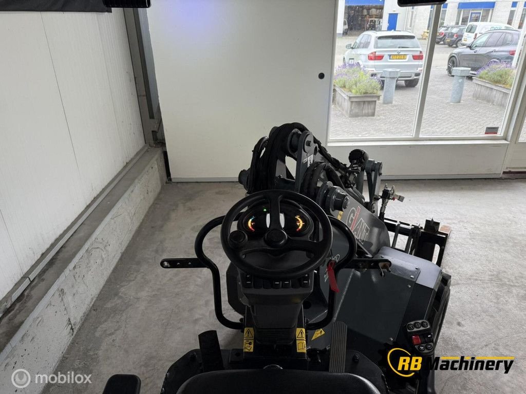 Radlader typu Sonstige Giant G2200E, Gebrauchtmaschine v Heerenveen (Obrázek 9)