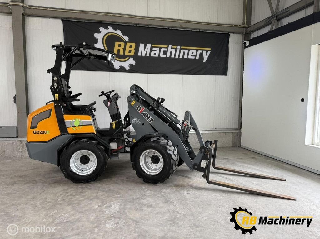 Radlader typu Sonstige Giant G2200E, Gebrauchtmaschine v Heerenveen (Obrázek 2)