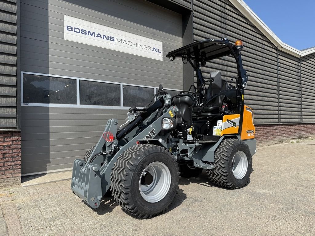 Radlader of the type Sonstige Giant G2300 X-TRA HD minishovel / kniklader NIEUW &euro;545 LEASE, Neumaschine in Neer (Picture 5)