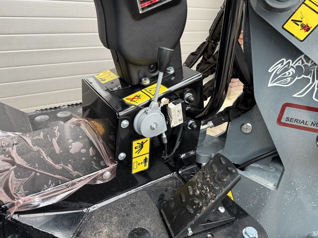 Radlader of the type Sonstige Giant G2300 X-TRA HD minishovel / kniklader NIEUW (met PRO-inching), Neumaschine in Neer (Picture 5)