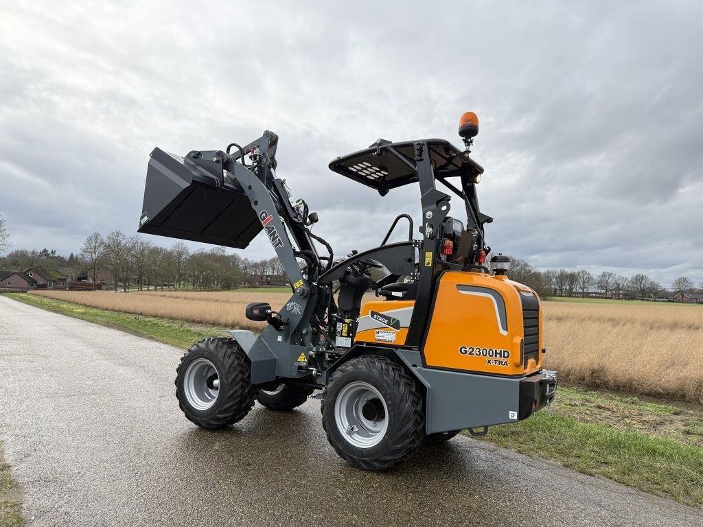 Radlader del tipo Sonstige Giant G2300 X-TRA HD minishovel / shovel (met pro-inching), Neumaschine In Neer (Immagine 1)