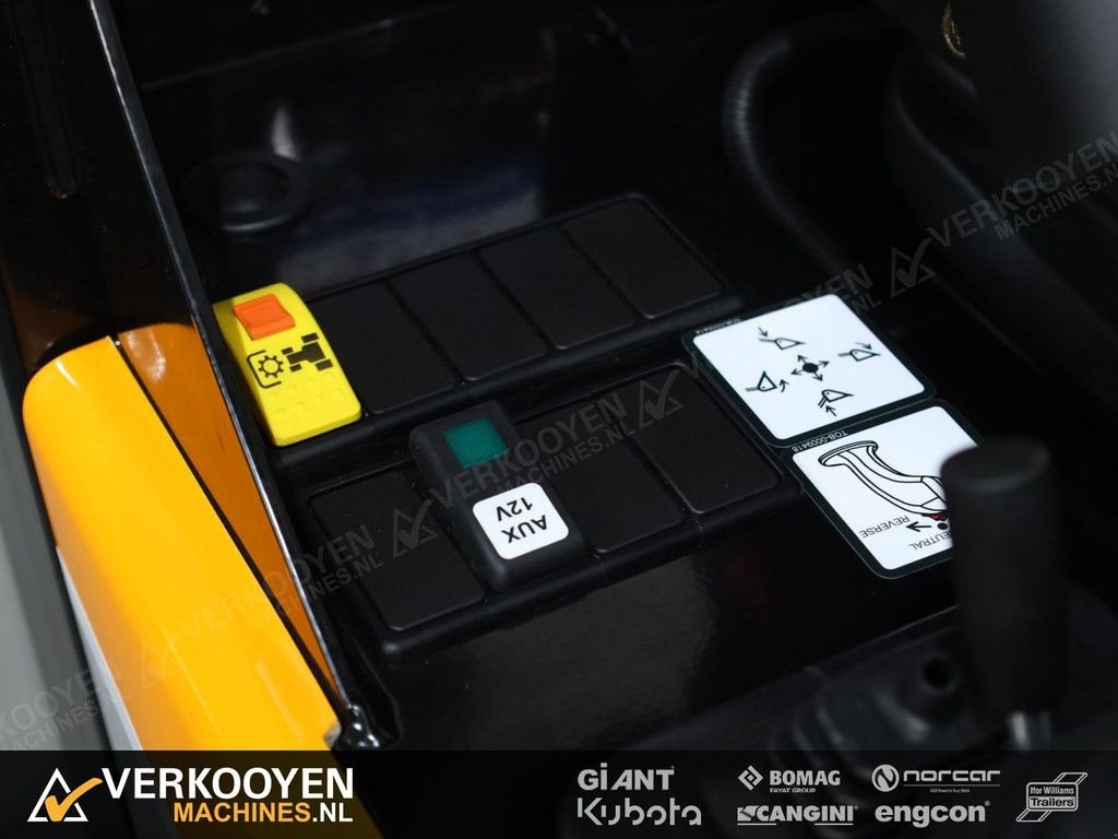 Radlader of the type Sonstige Giant G2300 X-tra HD, Neumaschine in Vessem (Picture 10)