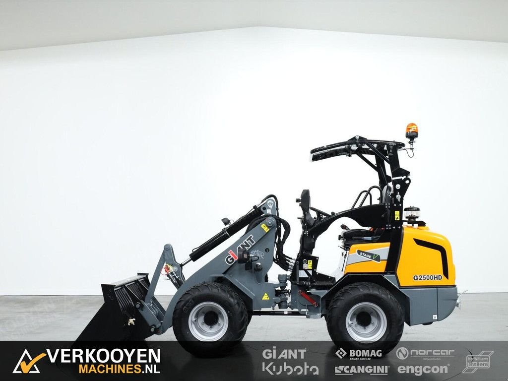 Radlader of the type Sonstige Giant G2500 HD, Neumaschine in Vessem (Picture 4)