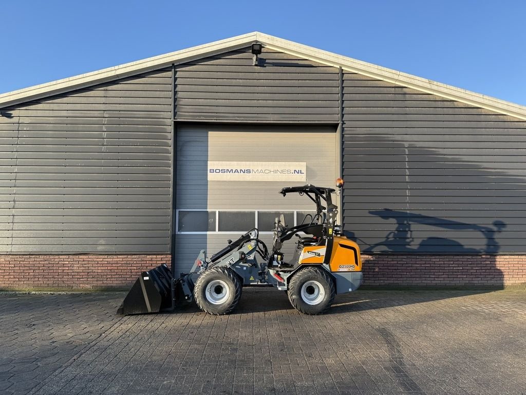 Radlader van het type Sonstige Giant G2500 X-TRA HD minishovel / kniklader NIEUW, Neumaschine in Neer (Foto 2)