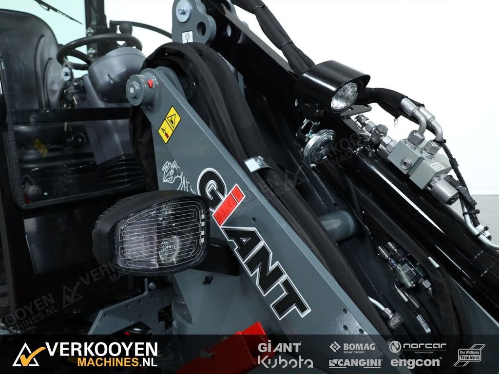 Radlader des Typs Sonstige Giant G2700 HD+, Neumaschine in Vessem (Bild 9)