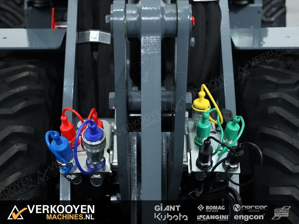 Radlader des Typs Sonstige Giant G2700 HD+ (Cabine), Neumaschine in Vessem (Bild 11)