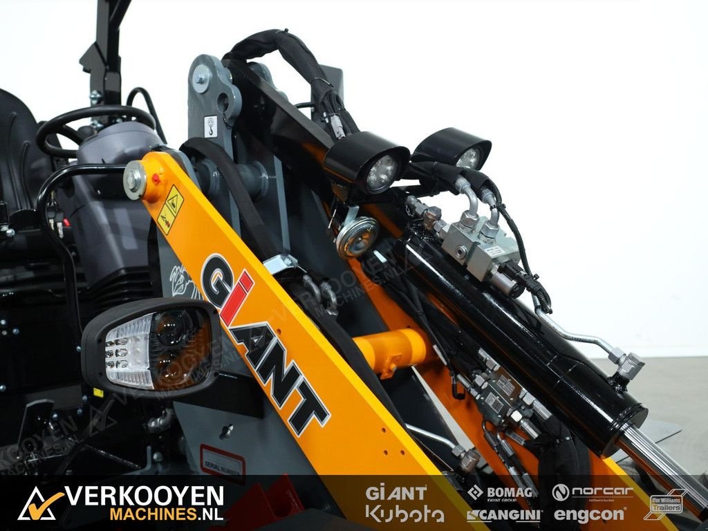 Radlader des Typs Sonstige Giant G2700 HD+ (Jubileum Editie), Neumaschine in Vessem (Bild 10)