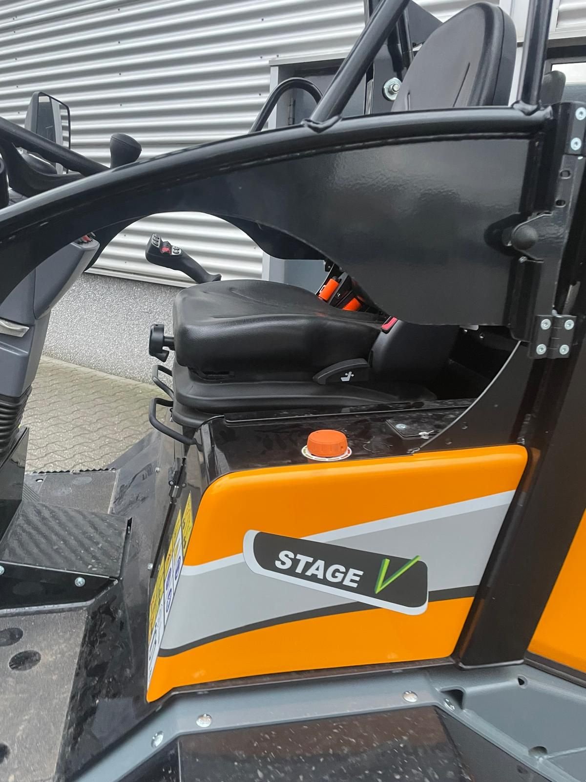 Radlader des Typs Sonstige Giant G2700 HD plus shovel, Neumaschine in Roermond (Bild 8)